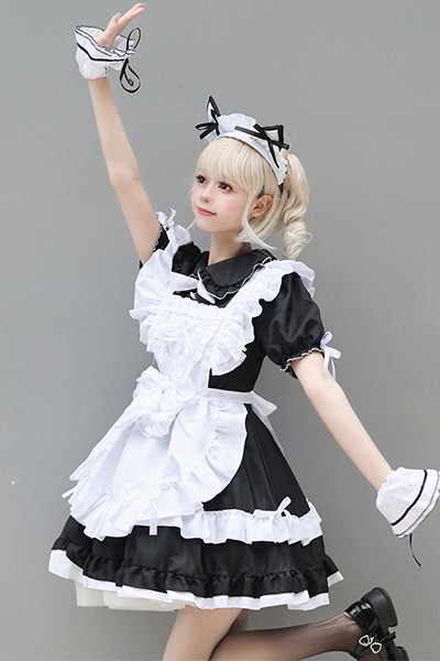 秋葉原 豪華 メイド 衣装