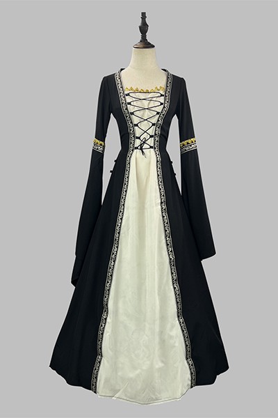 欧米 スクエアネック フレア袖